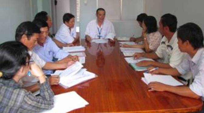 Bài học ngoại giao 2 – Trong phòng họp