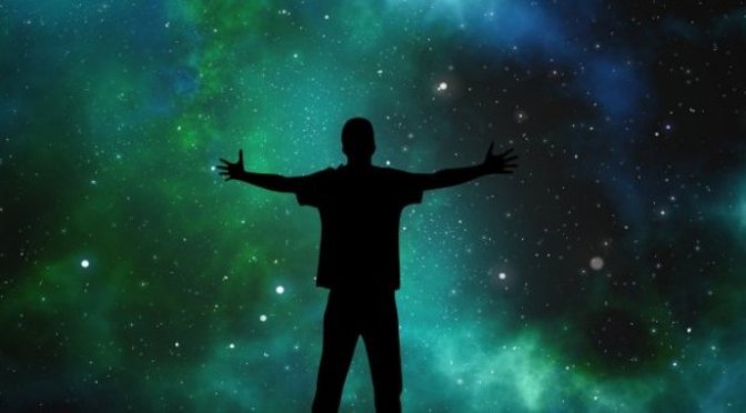 Liên hệ giữa cá nhân và vũ trụ