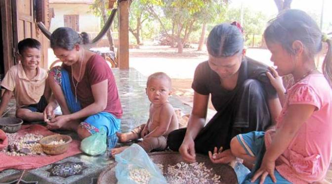 Chỉ có rượu mới không biết thương người