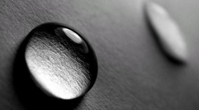 Sao nước mắt vẫn rơi