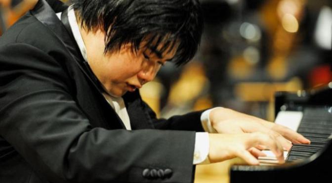 Nghệ sĩ piano khiếm thị Nobuyuki Tsujii