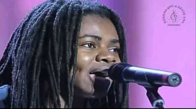 Anh yêu sẽ bên em?