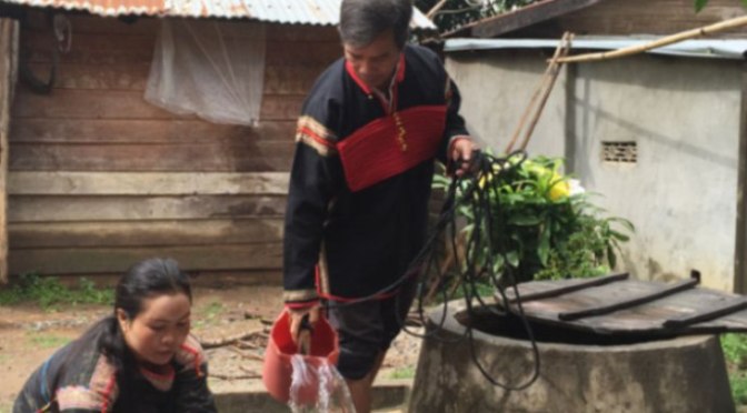 Mặc đẹp cho bố mẹ