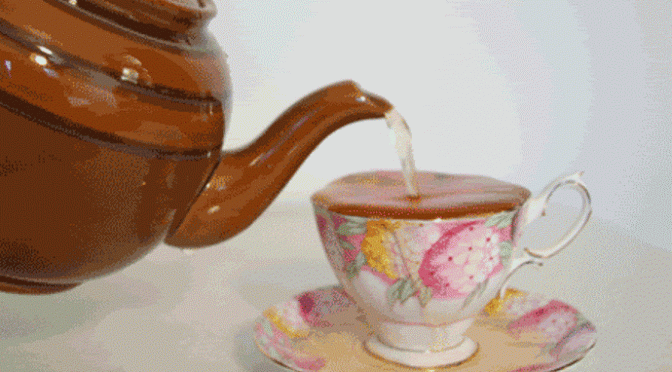 Đổ sạch tách trà