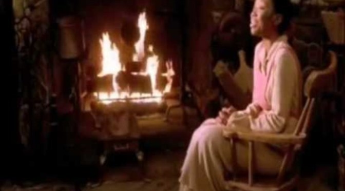 Ở ghế nhỏ của riêng em