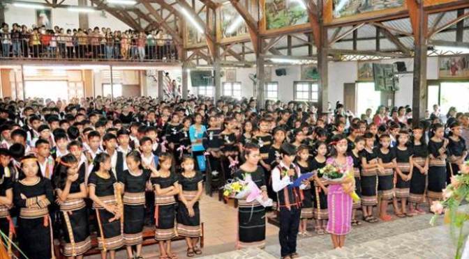 Sai mà không thấy mình sai