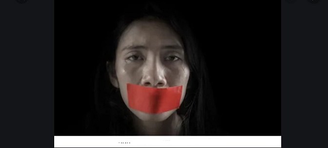 Không được hỏi ?