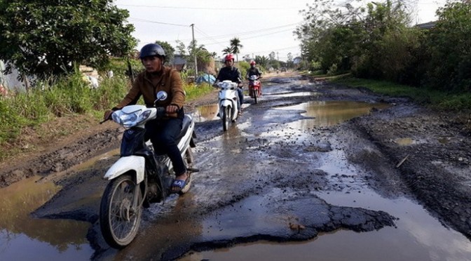 Để bố mẹ bớt khổ vì con