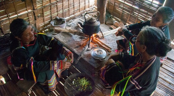 Dầu khó khăn nhưng luôn cười