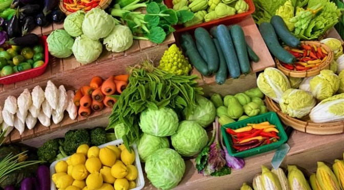 Ms. Thư’s family – vegetables