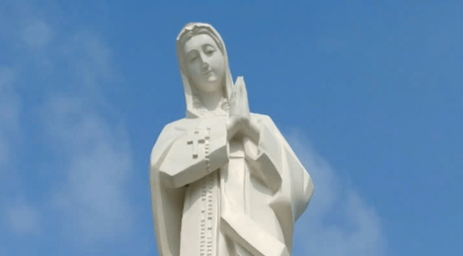 Viếng Mẹ Núi Cúi