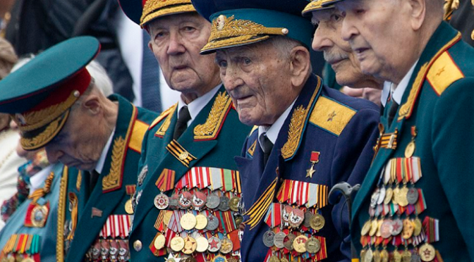 Vũ lực, huân chương, hệ cấp & phô trương – Force, Medallions, Ranks & Showoffs