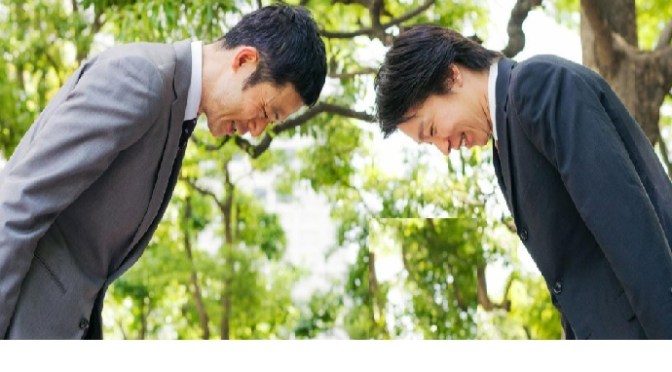 Ngoại giao Đông Tây hỗn hợp – Mixed East-West diplomacy