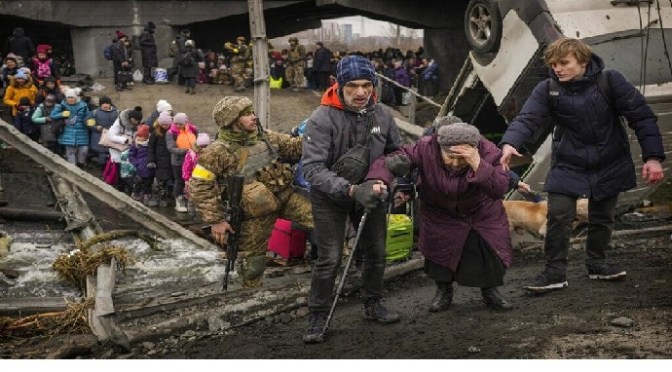 Đừng lụy vào chính trị – Don’t get entangled in politics